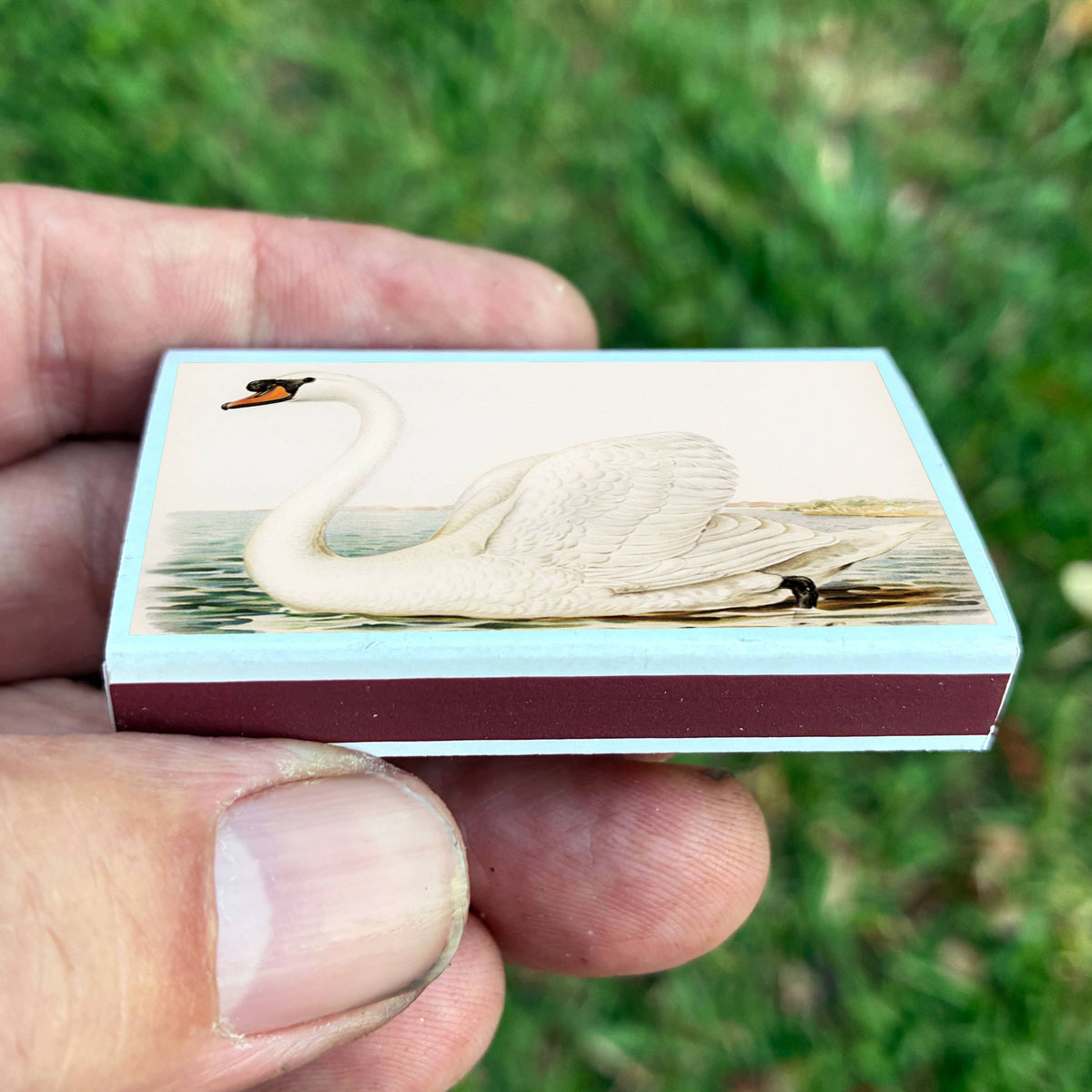 Vintage Swan Matchbox – Elegant Bird Matches, Cottagecore Home Décor, Candle Accessory