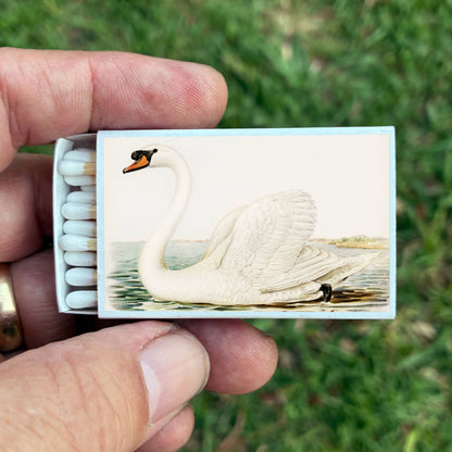 Vintage Swan Matchbox – Elegant Bird Matches, Cottagecore Home Décor, Candle Accessory