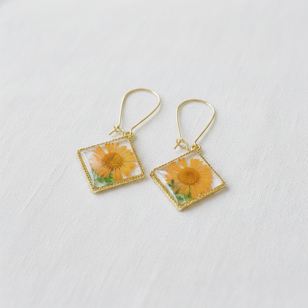 Square Dried Flower Earrings, Colorful Preserved Flower Drops, Botanical Resin Jewelry for Women