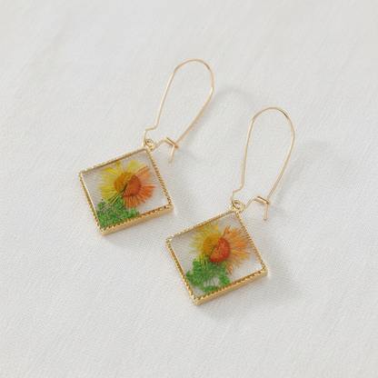 Square Dried Flower Earrings, Colorful Preserved Flower Drops, Botanical Resin Jewelry for Women