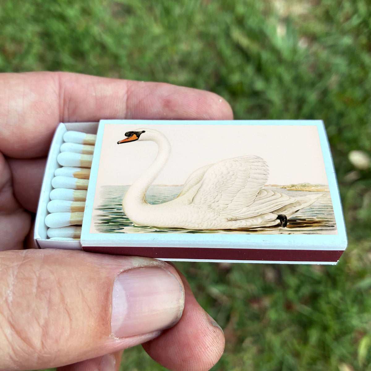 Vintage Swan Matchbox – Elegant Bird Matches, Cottagecore Home Décor, Candle Accessory