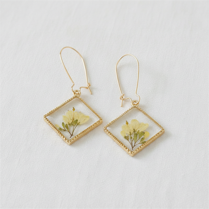 Square Dried Flower Earrings, Colorful Preserved Flower Drops, Botanical Resin Jewelry for Women